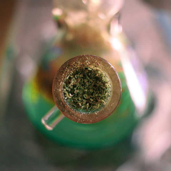 bong cleaning