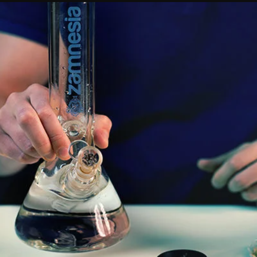 borosilicate glass bong