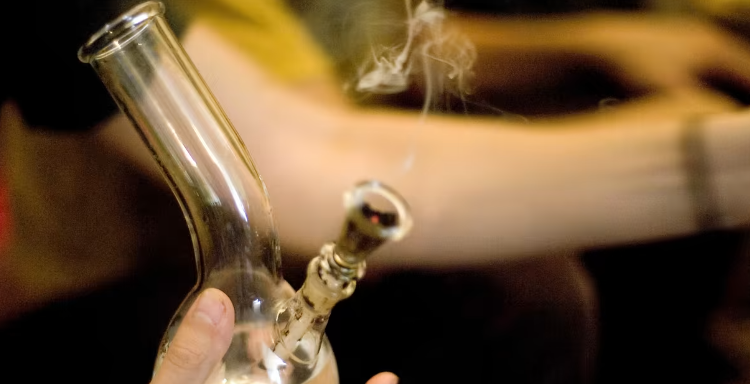 buy bongs online in canada