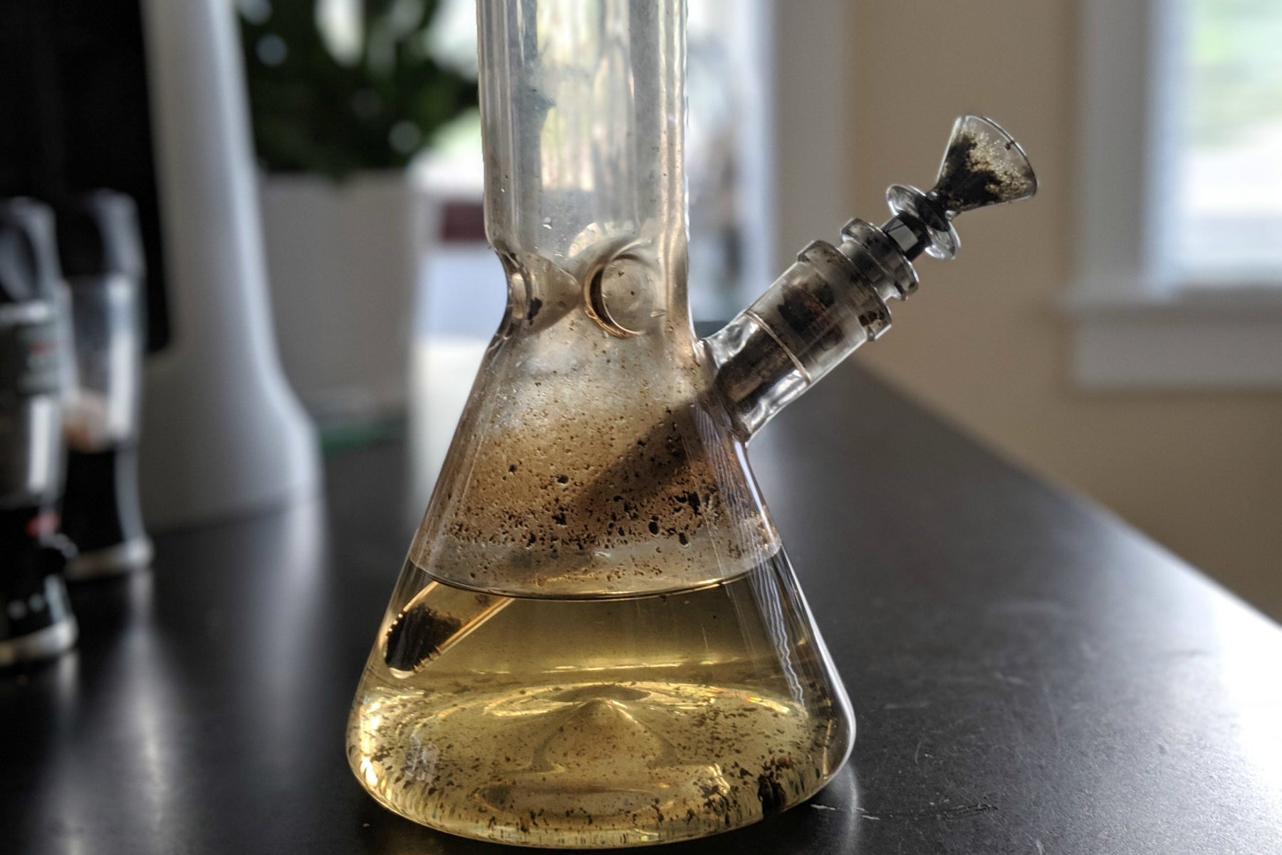 clean a bong without alcohol
