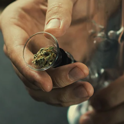 what causes drag in a bong